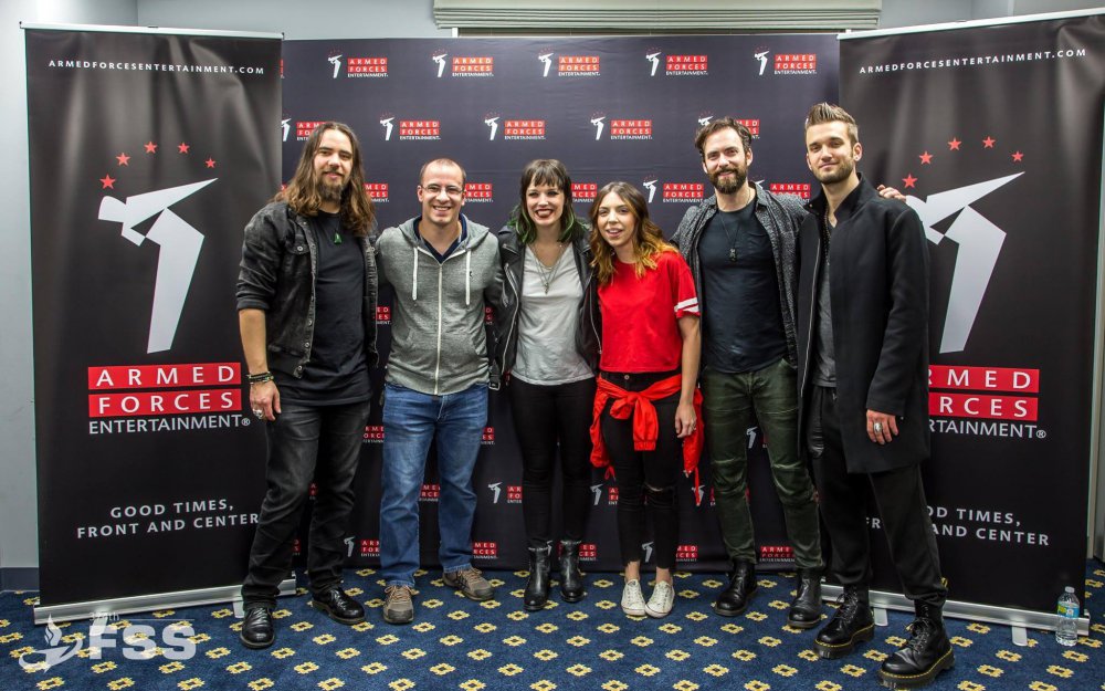 Halestorm.thumb.jpg.e3574fbf3051de8d02f21eb58f523b88.jpg