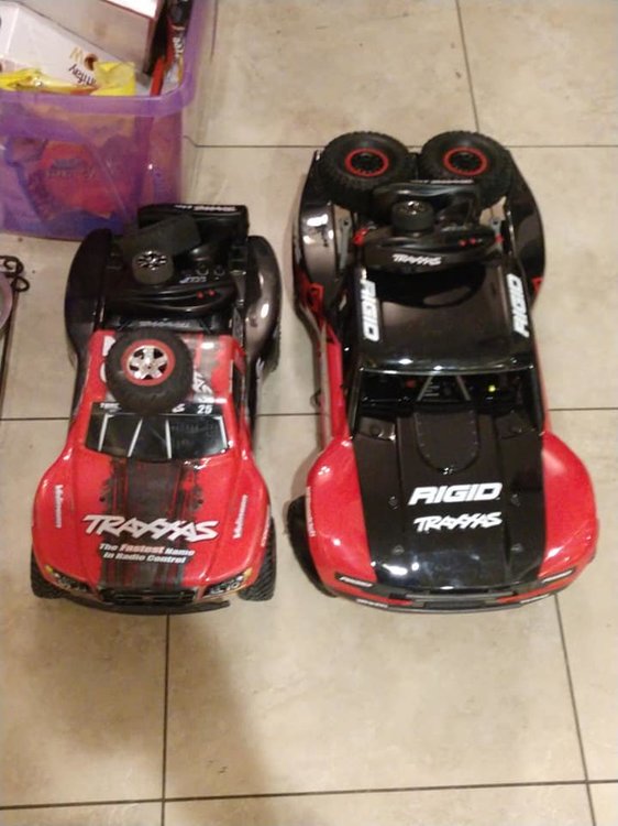 traxxas udr2.jpg