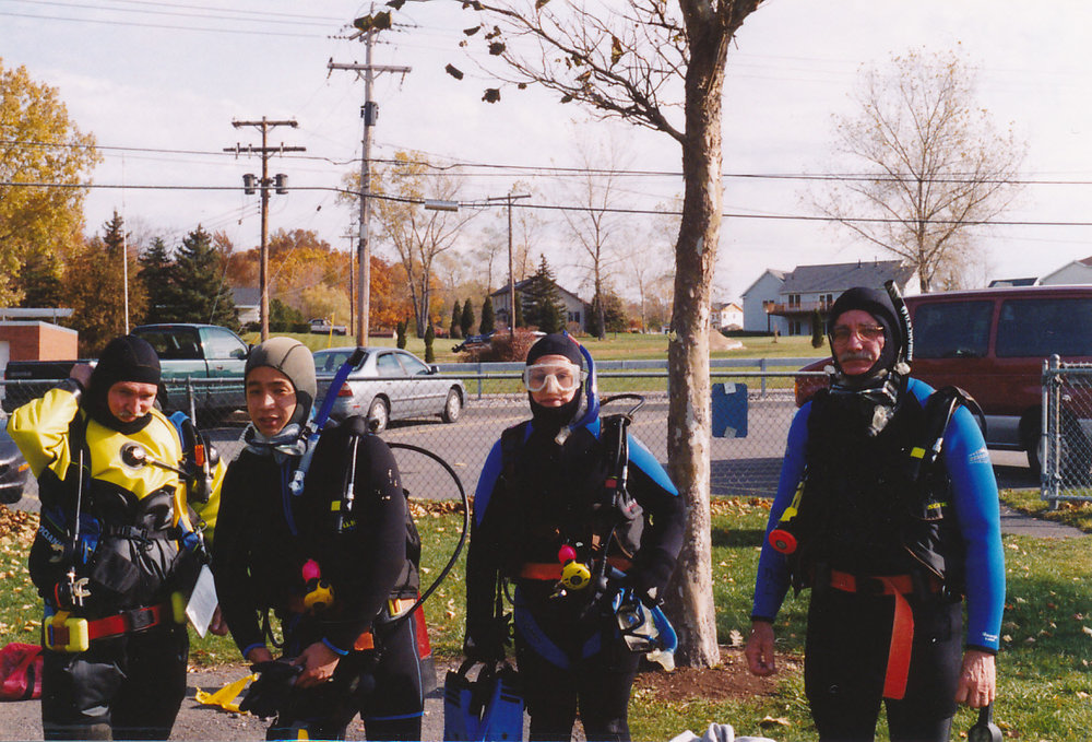 2002-11-09_Tim & Mike, SCUBA at Deep Run_0006.jpg