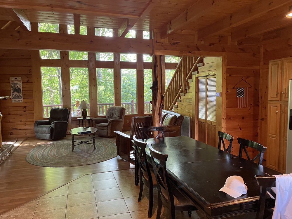 cabin2.jpg