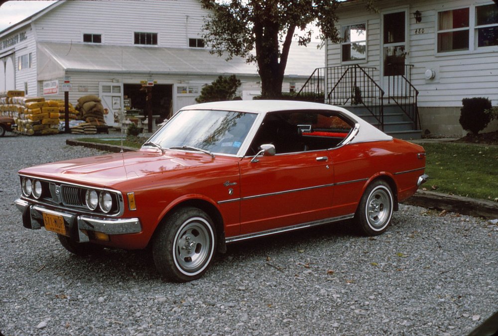 1974-09-28_Mike's 1st car - 1973 Toyota Corona_0003.jpg