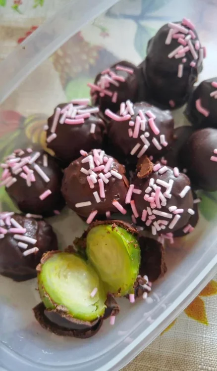 chocolate-covered-brussel-sprouts-v0-tly56okiw9ha1.thumb.webp.0c6cf4f9dd000f5ac4feb4fa74d79b50.webp